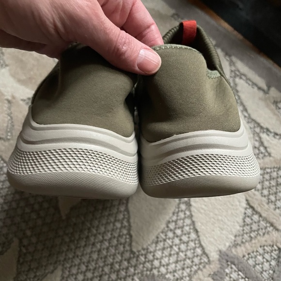 Skechers puffy slipper shoe  women’s sz 9.5 - Picture 5 of 5